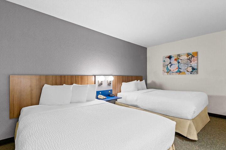 Microtel Inn & Suites by Wyndham Sainte Genevieve