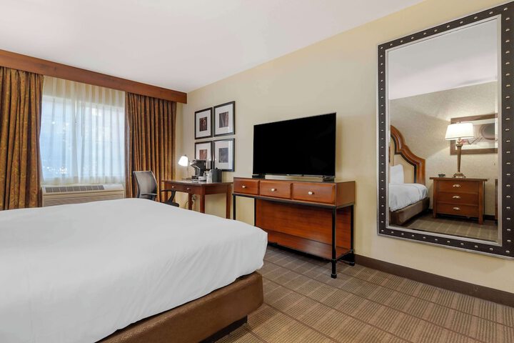 Room 29 of 52