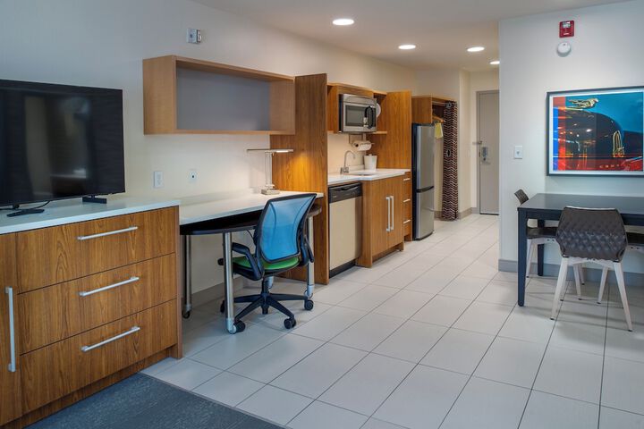 Room 22 of 48