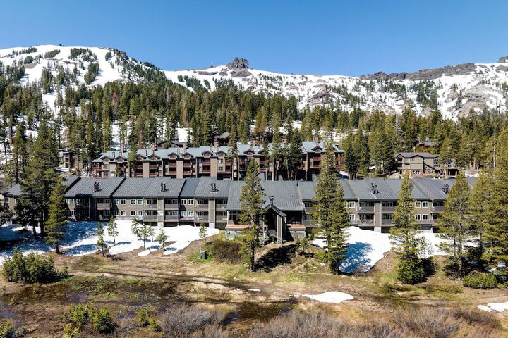 Hotel 5 of 190