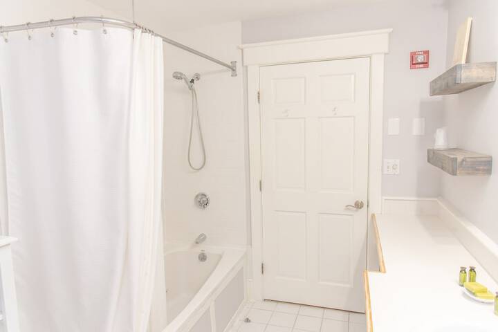 Room 41 of 113