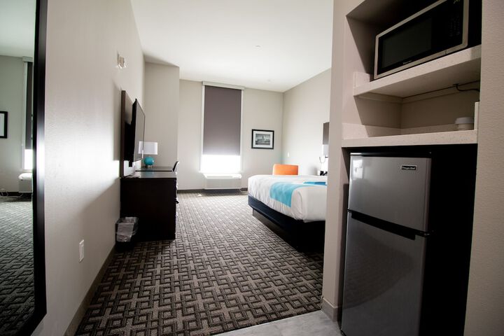 Room 18 of 34