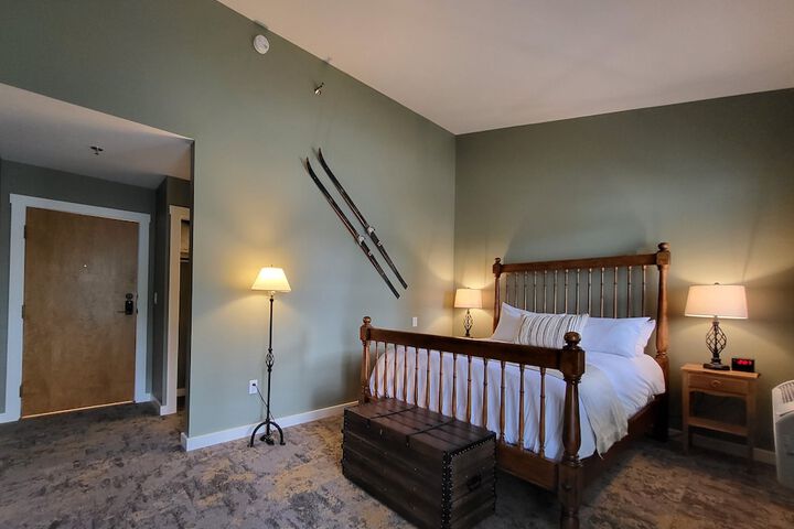 Room 43 of 58