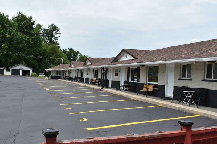 Hotel 6 of 141