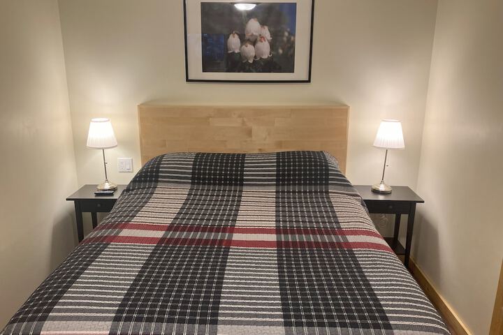 Room 12 of 19