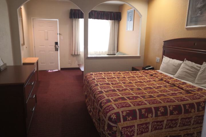 Room 12 of 35