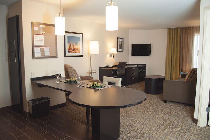 Room 32 of 41