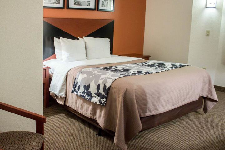 Room 15 of 29