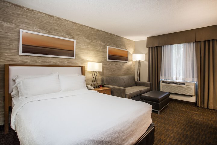 Holiday Inn Saratoga Springs by IHG