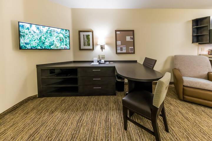 Room 65 of 81
