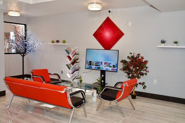Business Center 25 of 26