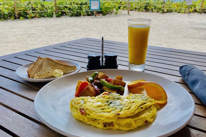 Beachcomber Resort & Club