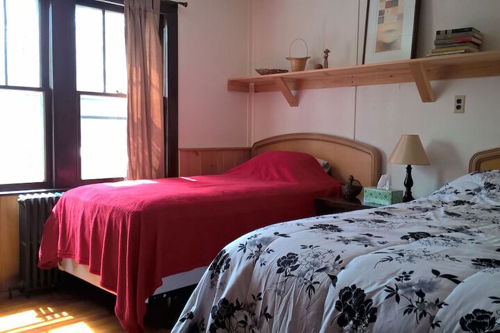 Room 25 of 156