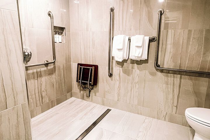 Room 46 of 102