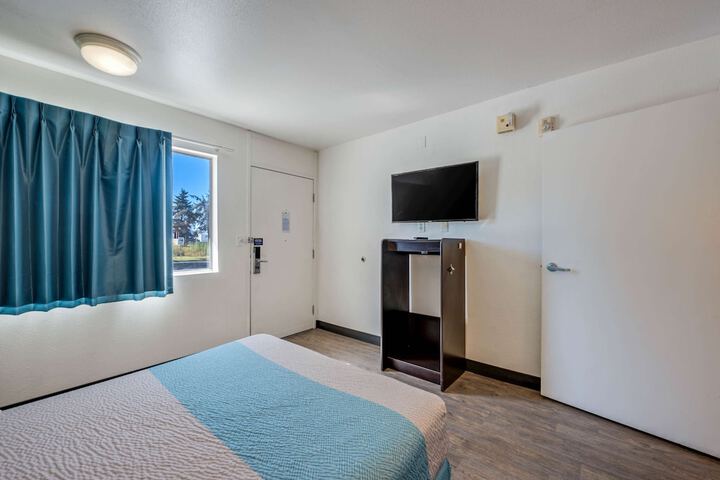 Room 15 of 29