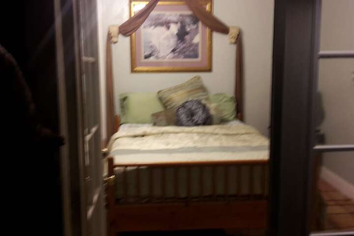 Room 15 of 24