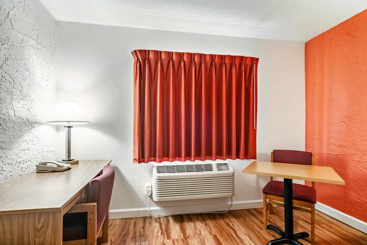 Room 19 of 30