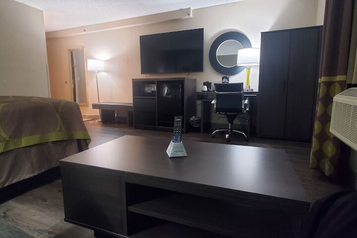 Room 22 of 27
