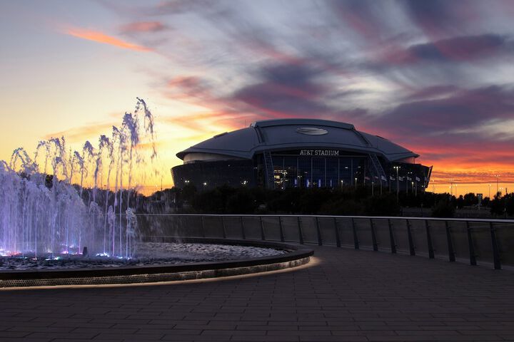 Live by Loews Arlington, TX