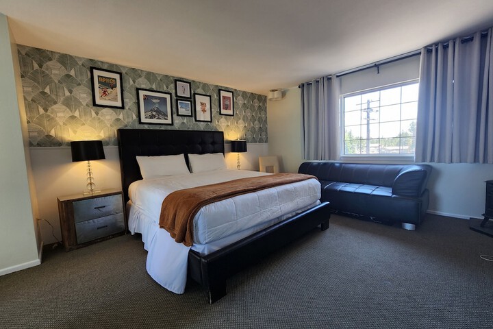 Room 38 of 126