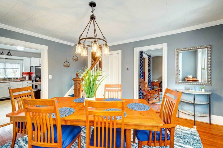 Sodus Point Home - Walkable to Beach!