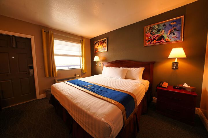 Room 9 of 31