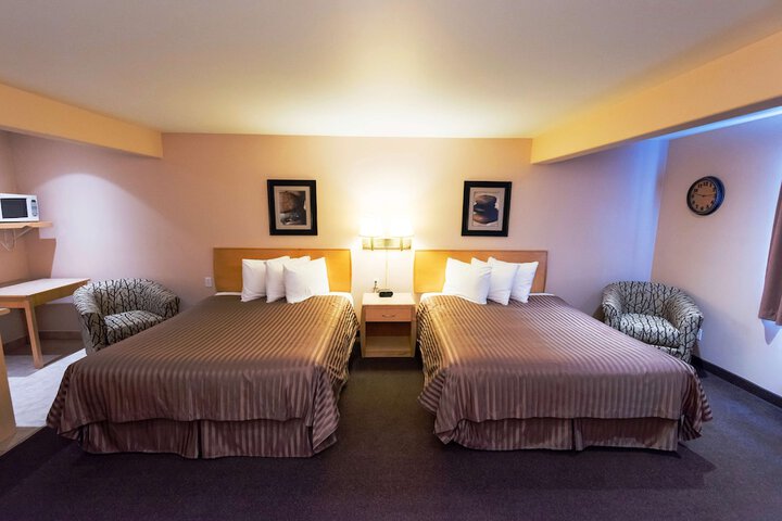 Room 27 of 43