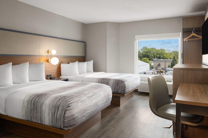 AmericInn by Wyndham Urbana / Champaign University Area