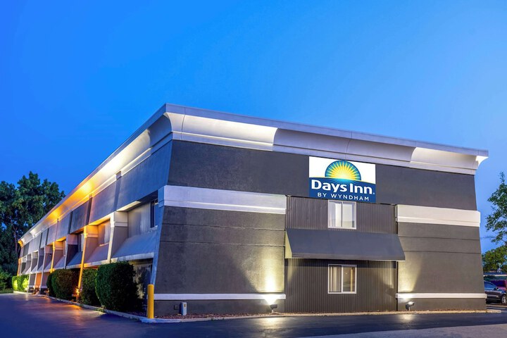 Days Inn by Wyndham Pleasant Prairie Kenosha