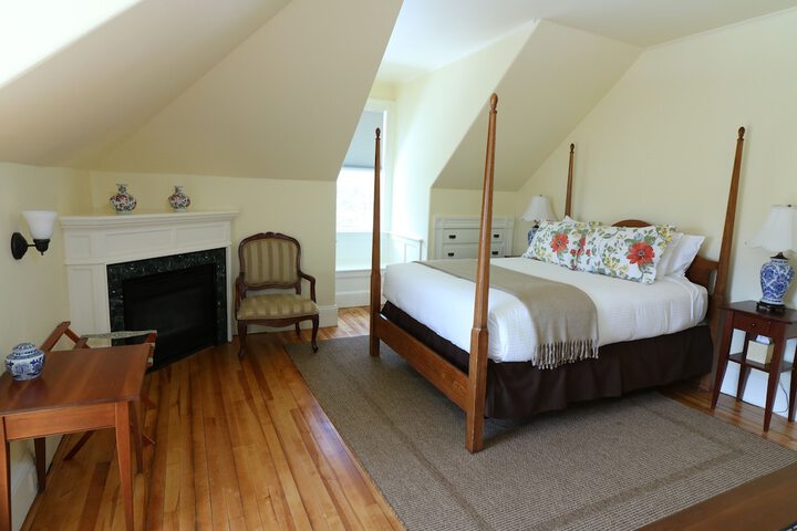 Room 43 of 112