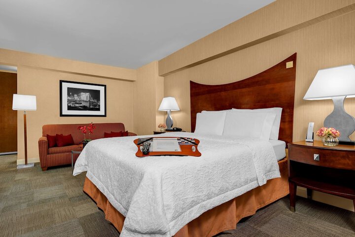 Room 14 of 52