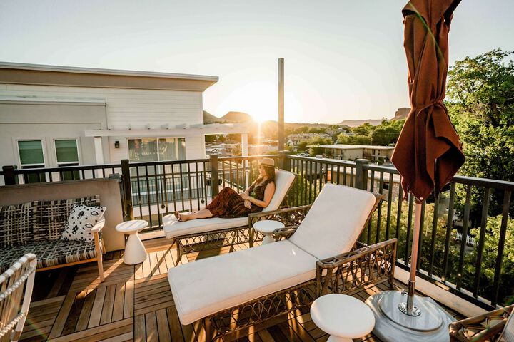 Sundeck 79 of 79