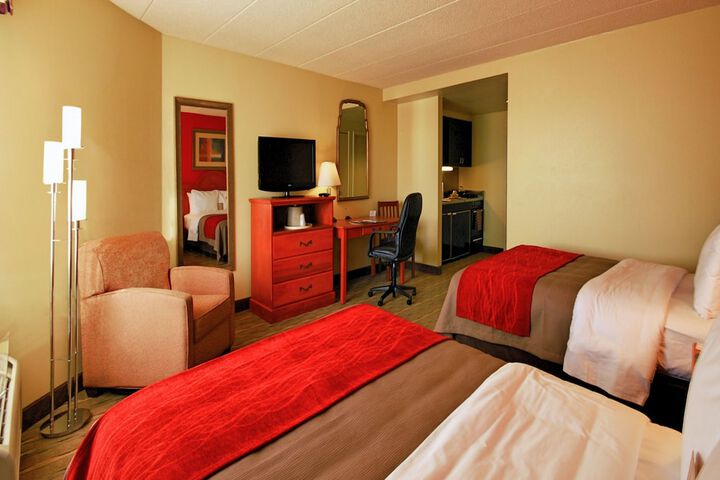 Room 30 of 77