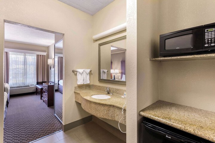 Room 20 of 31