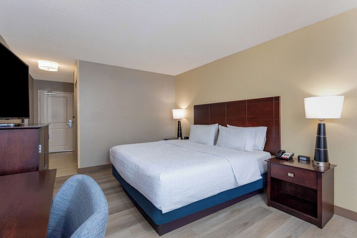 Room 14 of 35