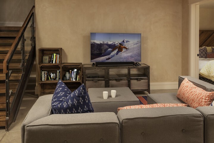 Element 52 Auberge Collection