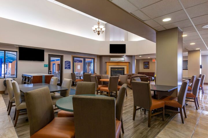 Hotel Interior 10 of 41