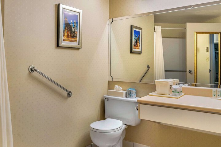 Quality Hotel & Suites