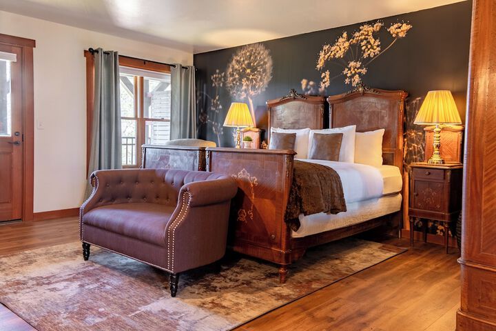 Casia Lodge and Ranch