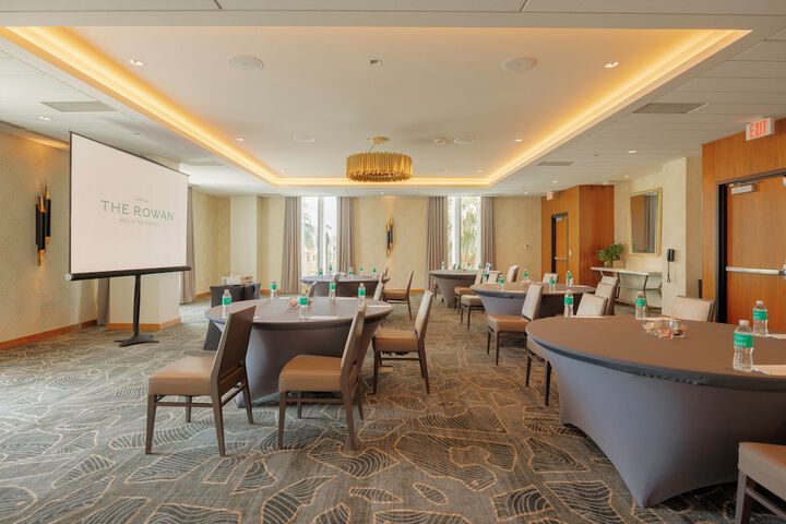 Kimpton Rowan Palm Springs Hotel by IHG