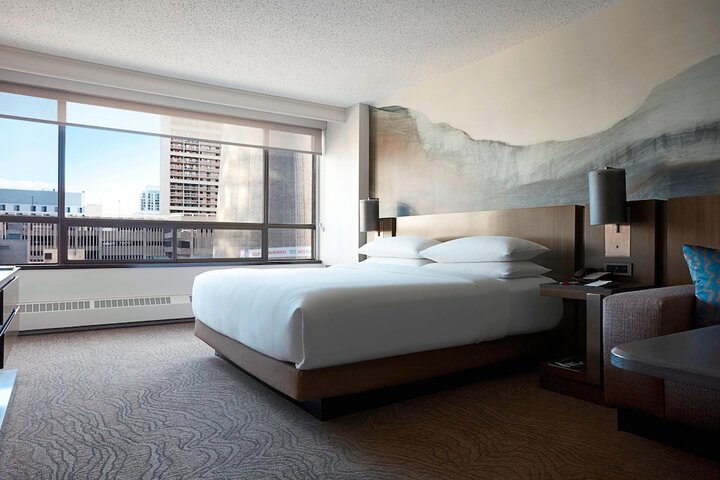 Room 53 of 105