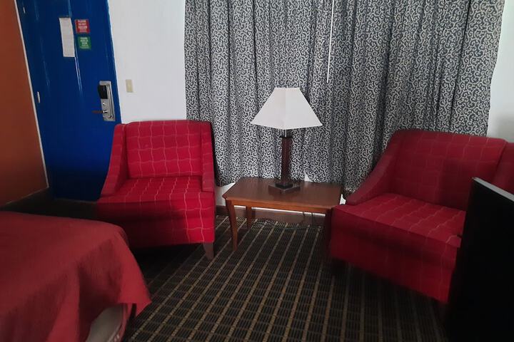 Room 18 of 53