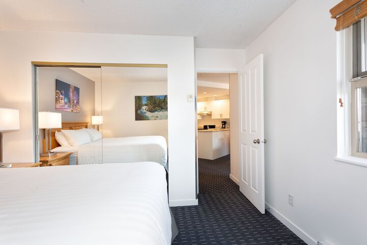 Room 115 of 182