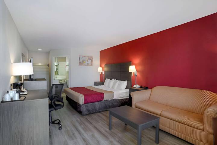 Room 16 of 21