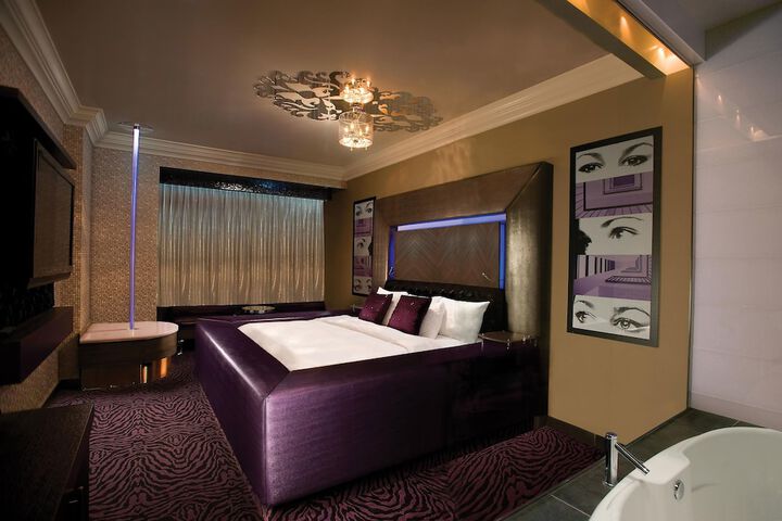 Room 15 of 57