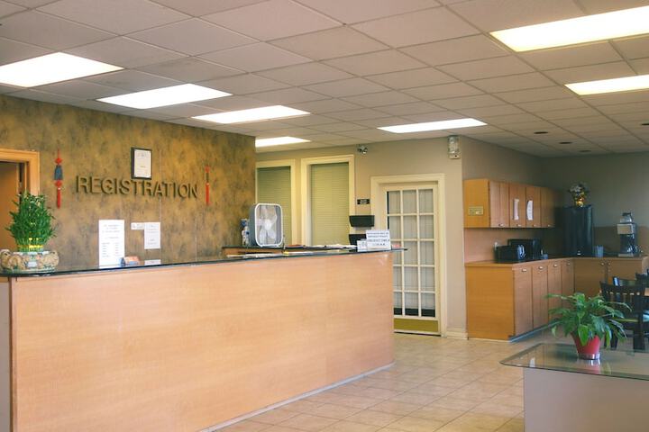 Baton Rouge West Inn
