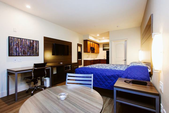 Room 35 of 57