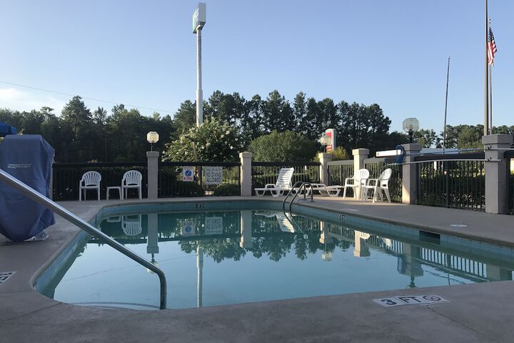 Pool 7 of 61