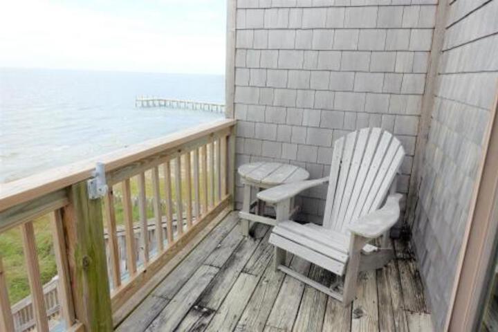 Waters View Home
