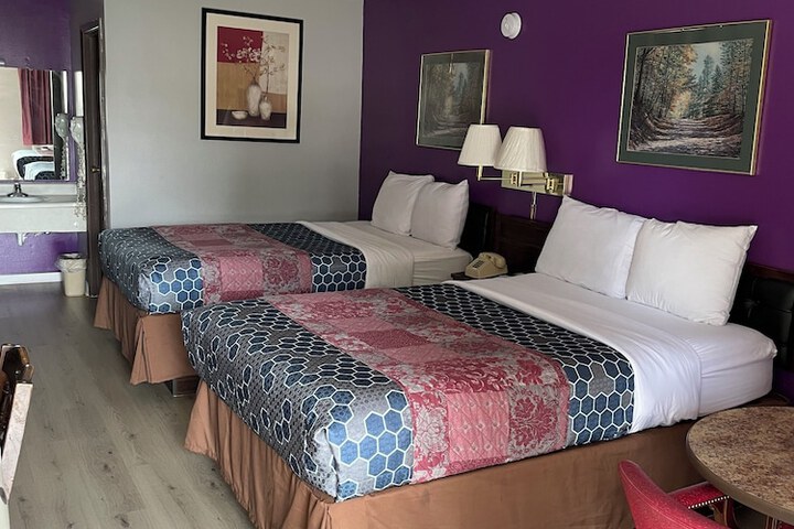 Room 21 of 84